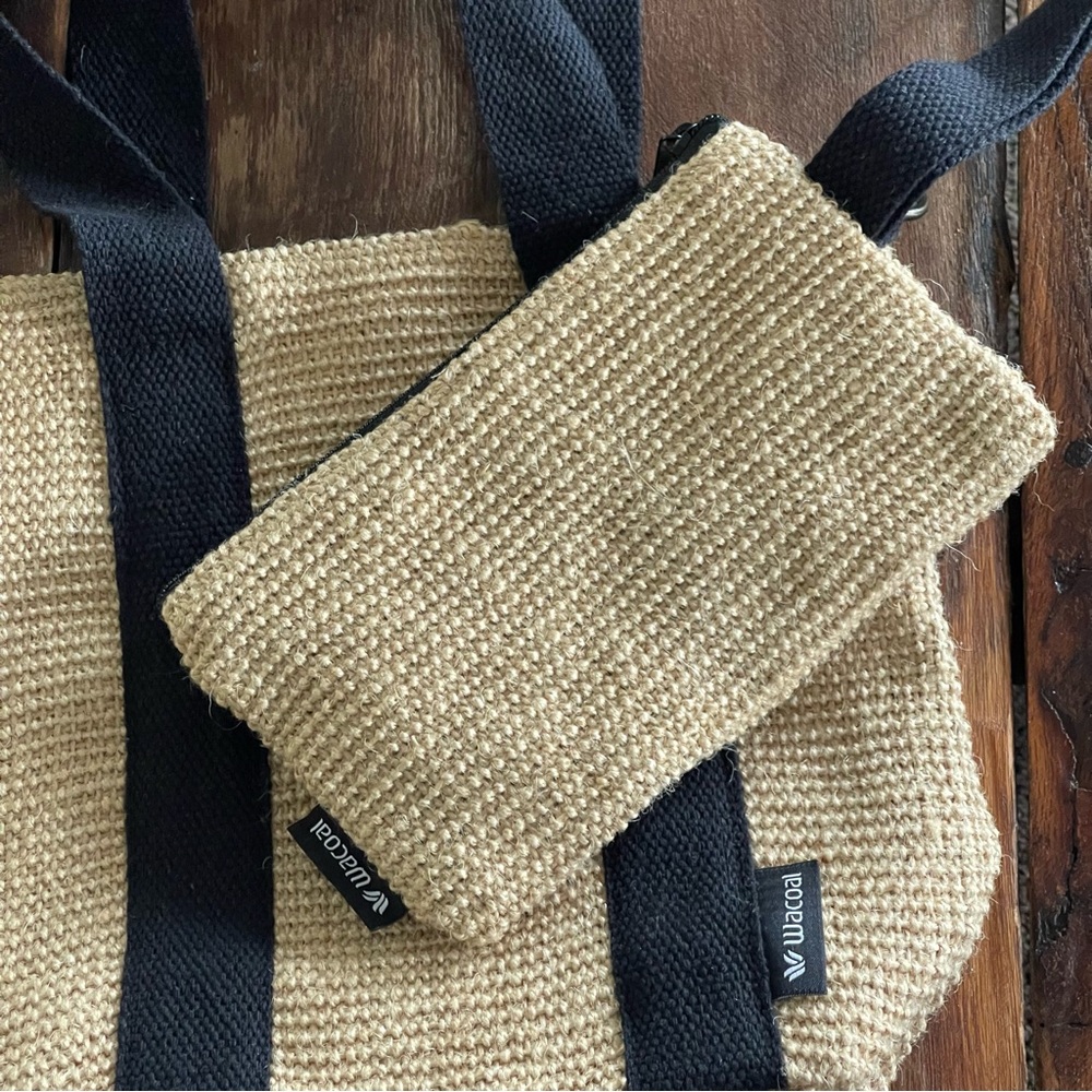Wacoal Tan Woven Jute Cotton Tote Bag & Detachable Wristlet Double Black Straps - Picture 6 of 14